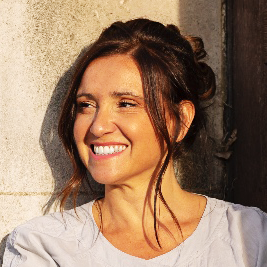   Natalie Homer, Director of Global PR at HiBob