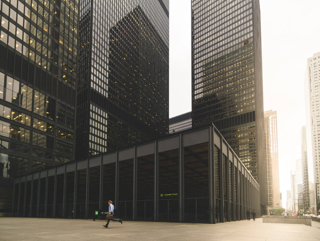 New Hibob Research Finds Why 69% of Candidates Are Not Accepting High-Paying Job Offers New Hibob Research Finds Why 69% of Candidates Are Not Accepting High-Paying Job Offers